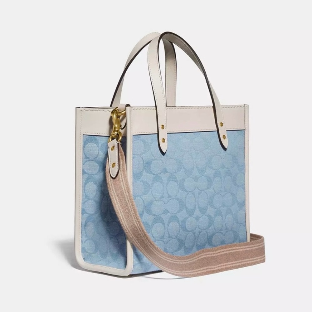 Coach Field Tote 22 In Signature Chambray
